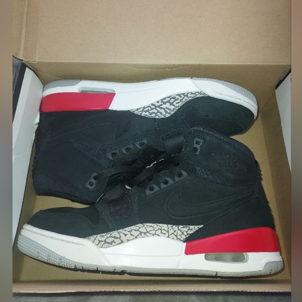 Jordan Legacy 312 Black Suede Sneakers 2019 - Picture 2 of 14